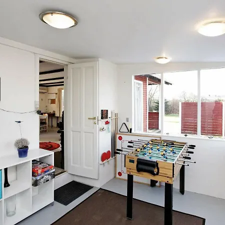 Three-bedroom Holiday In Juelsminde 19 *